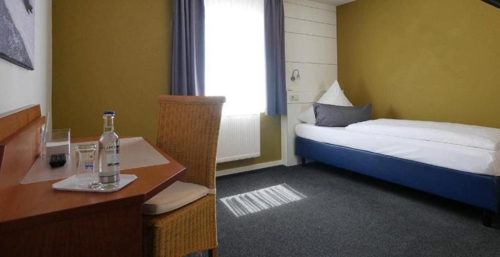 Hotel & Restaurant Huellen Barweiler Экстерьер фото