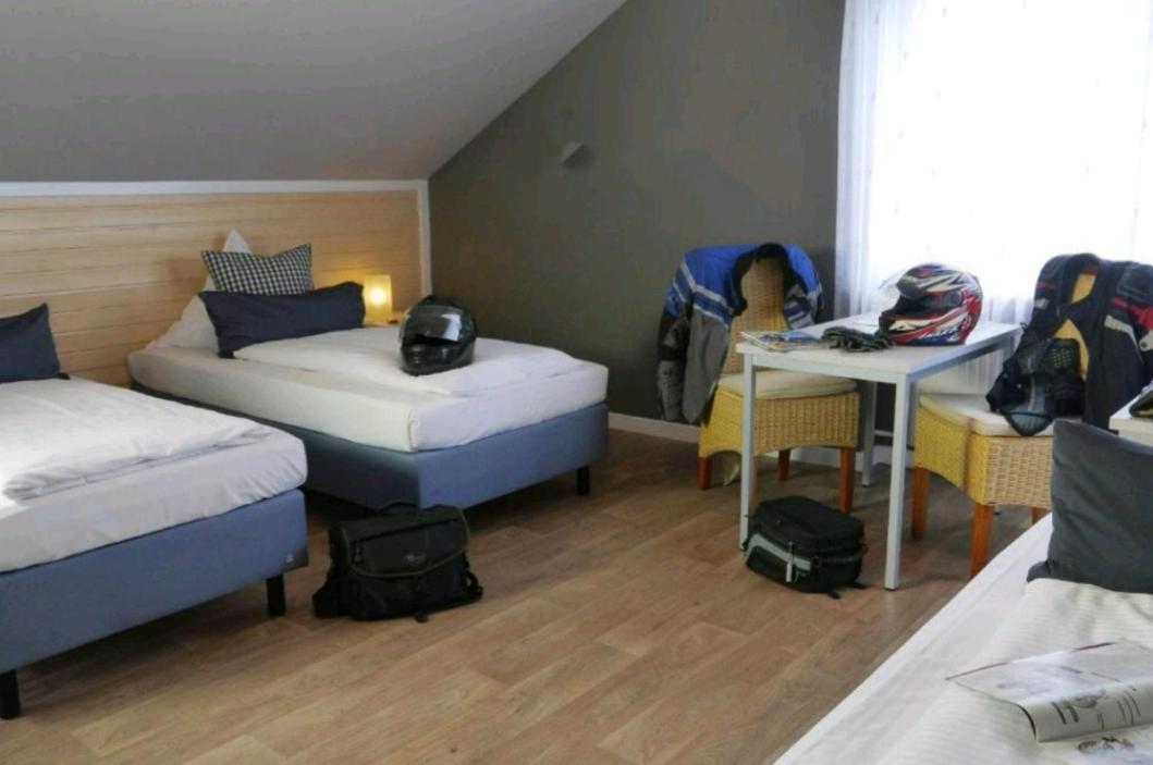 Hotel & Restaurant Huellen Barweiler Экстерьер фото