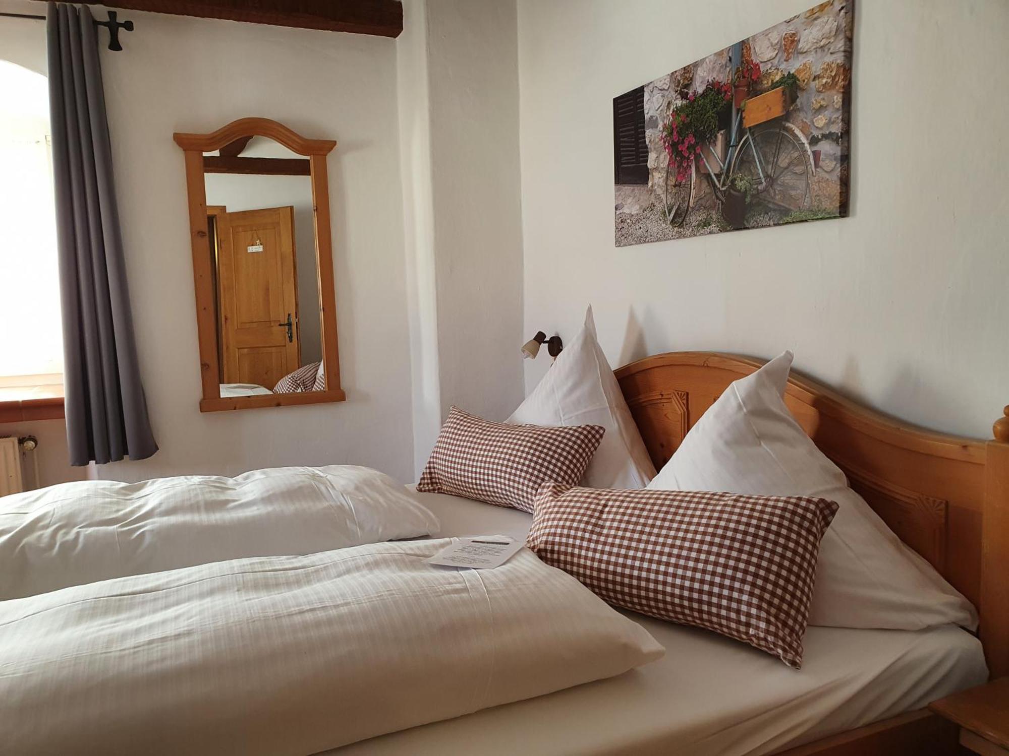Hotel & Restaurant Huellen Barweiler Экстерьер фото